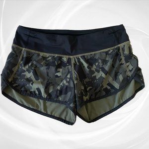Lululemon Speed Short *4-way Stretch 2.5" Pop Cut Fatigue Green Black/Black - 4